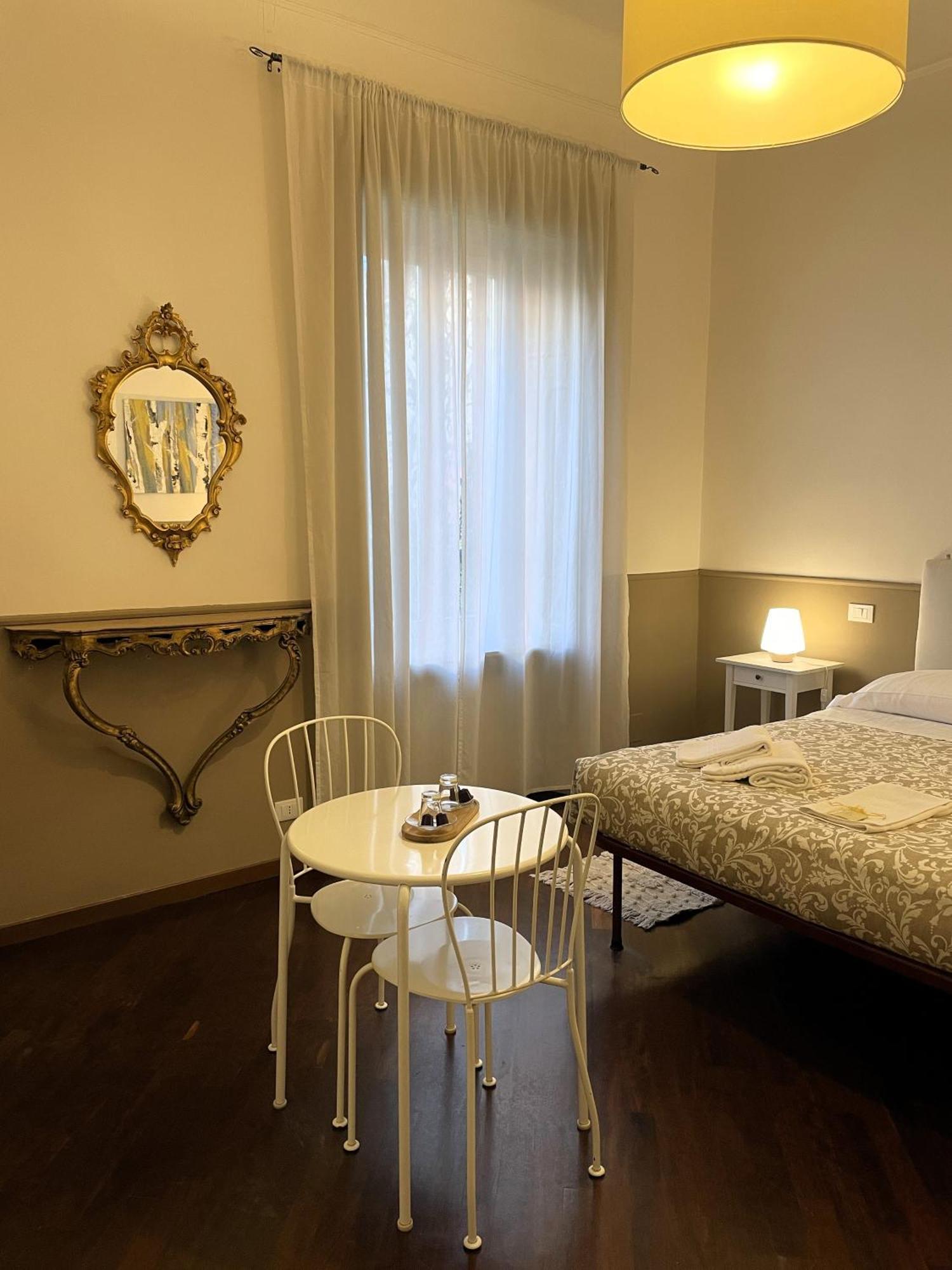 Dimora Montecchi Hotel เวโรนา ภายนอก รูปภาพ