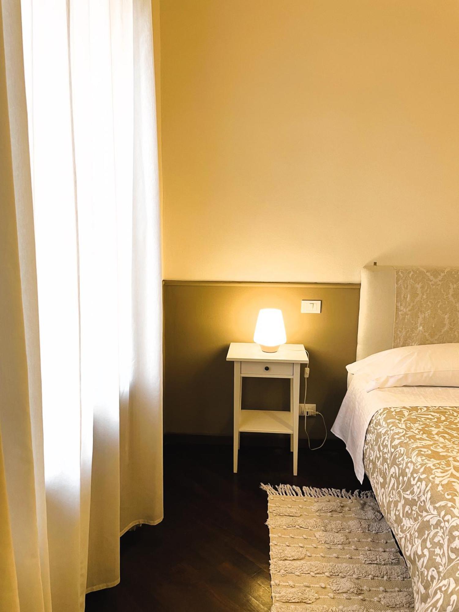 Dimora Montecchi Hotel เวโรนา ภายนอก รูปภาพ