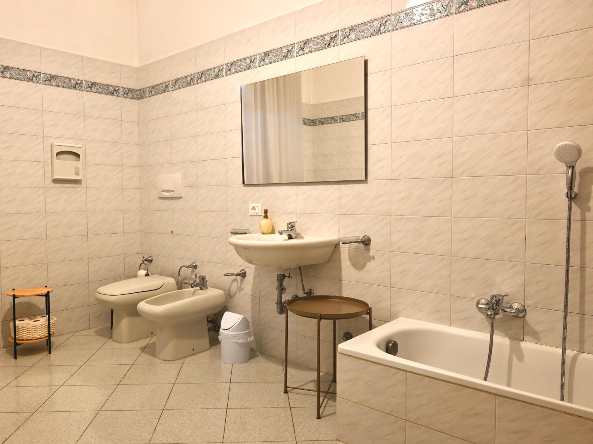 Dimora Montecchi Hotel เวโรนา ภายนอก รูปภาพ